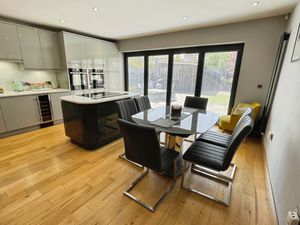 WOOD AVENUE- click for photo gallery